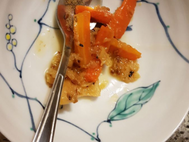 udebereme si vzorek a případně dodáme citronovou štávu, sůl, nebo nastrouhané jablko