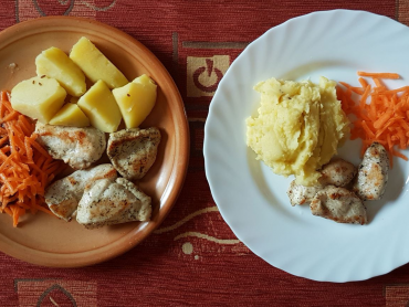 restované kuřecí s mrkví a bramborem